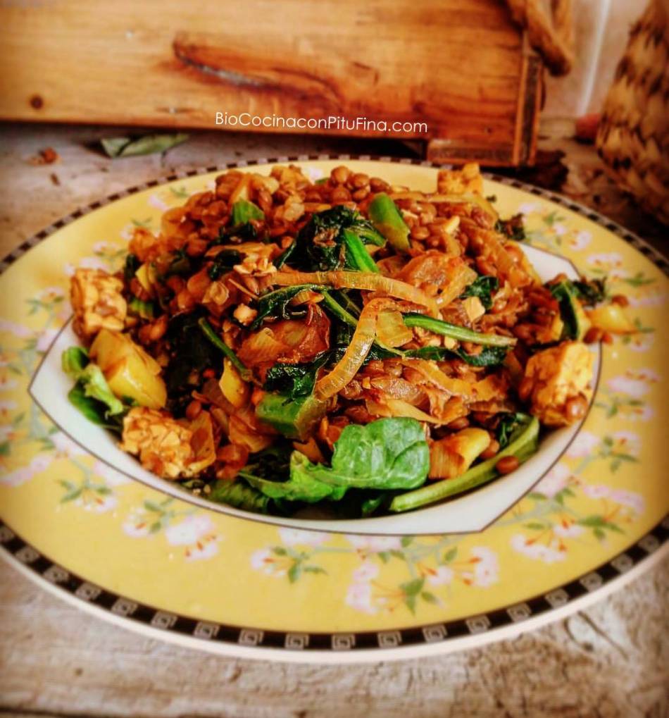 lentejas-salteadas-con-kale-y-tempeh